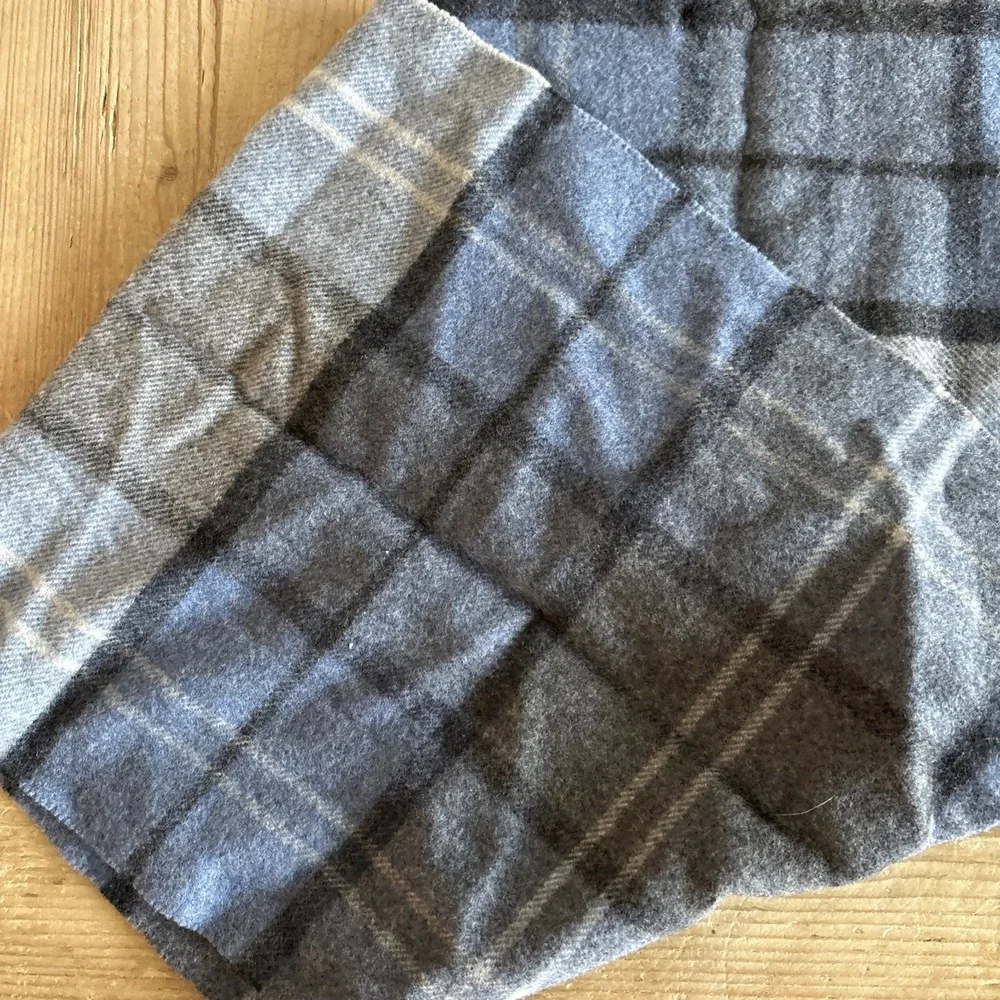 Jos A Bank Scarf Mens One Size Plaid 100% Cashmere Fringe Neck Warmer Winter